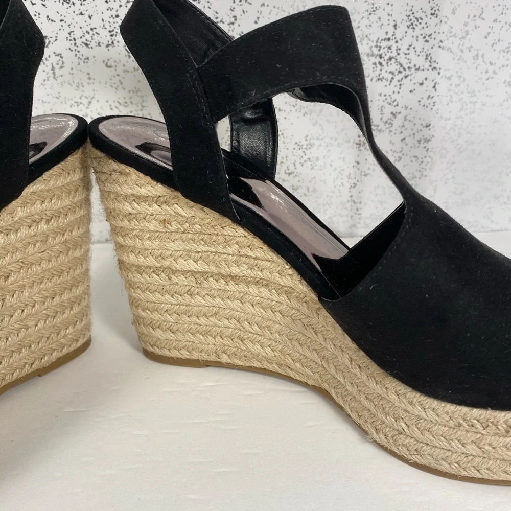 🆕Carlos by Carlos Santana Black Wedge Shoe - 8.5